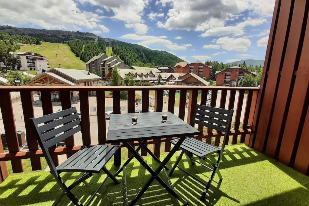 Superbe Appartement La Joue Du Loup Centre, 6 Personnes, Avec Parking Prive เลอเดโวลุย ภายนอก รูปภาพ