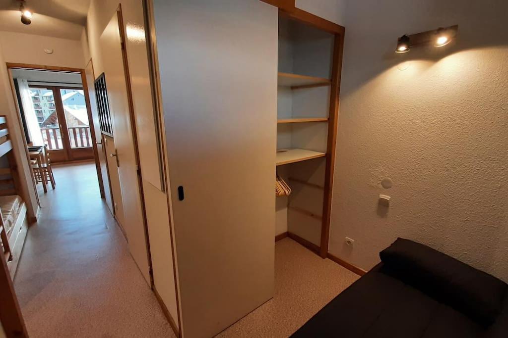 Superbe Appartement La Joue Du Loup Centre, 6 Personnes, Avec Parking Prive เลอเดโวลุย ภายนอก รูปภาพ
