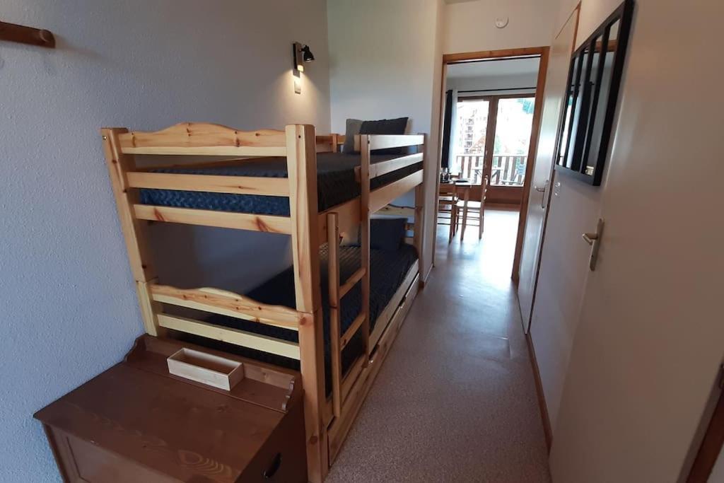 Superbe Appartement La Joue Du Loup Centre, 6 Personnes, Avec Parking Prive เลอเดโวลุย ภายนอก รูปภาพ